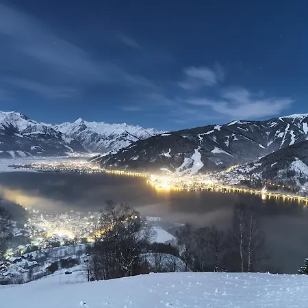 度假居 萨摩豪斯旅馆 *